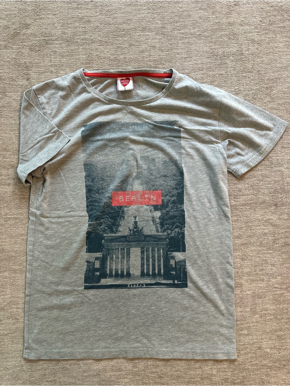 Vintage 2000’s Berlin Tourist Tee Heather Gray